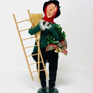 Byers’ Choice Carolers Vintage 1995 Man w/Ladder Broomstick Wreath 13" Signed